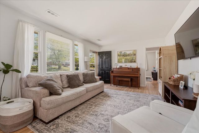 250 Bonnacroft Dr, Hermitage, TN 37076