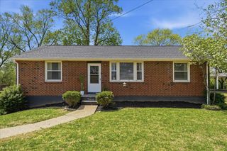 250 Bonnacroft Dr, Hermitage, TN 37076
