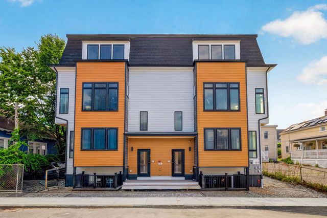 13 Clyde St B, Somerville, MA 02145