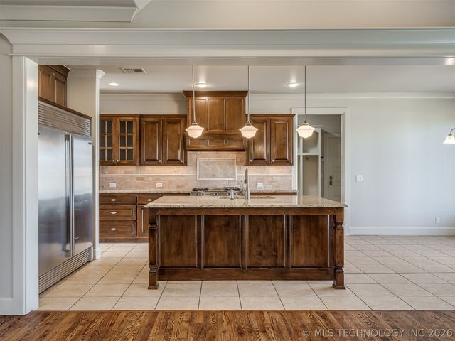 12718 S 2nd Street, Jenks, OK 74037