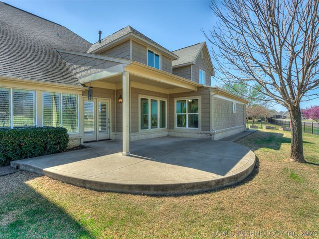 12718 S 2nd Street, Jenks, OK 74037