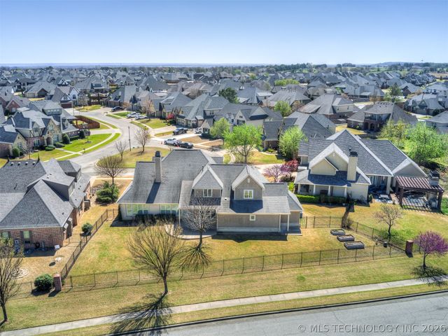 12718 S 2nd Street, Jenks, OK 74037