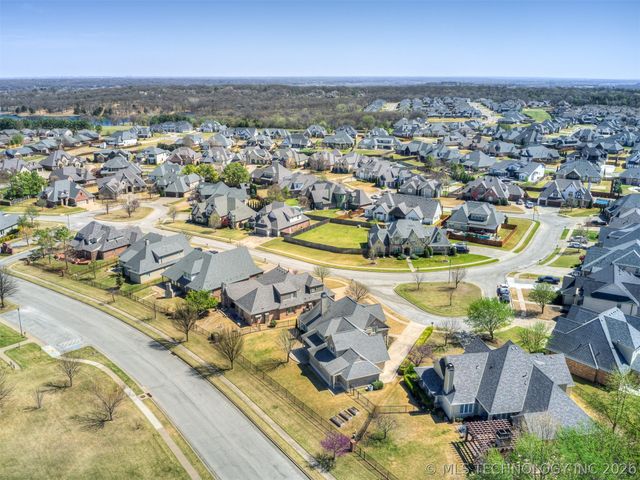 12718 S 2nd Street, Jenks, OK 74037