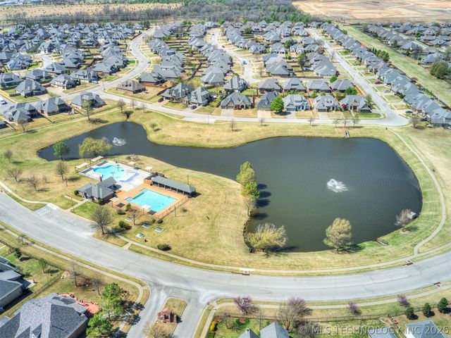 12718 S 2nd Street, Jenks, OK 74037