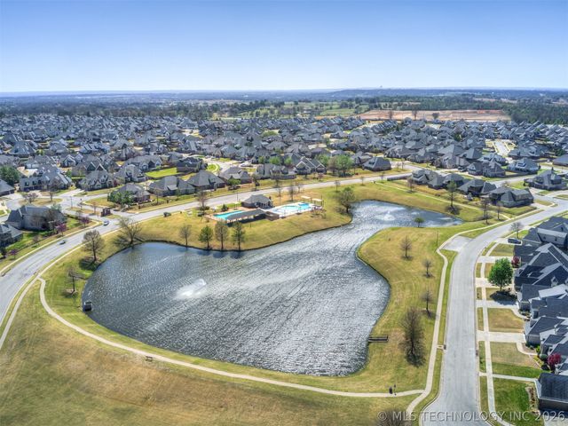 12718 S 2nd Street, Jenks, OK 74037