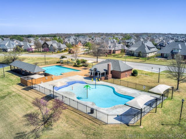 12718 S 2nd Street, Jenks, OK 74037