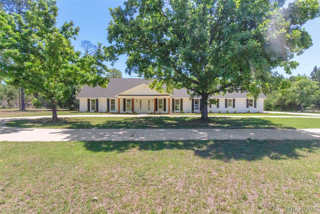 2330 County Road 57 ., Prattville, AL 36067