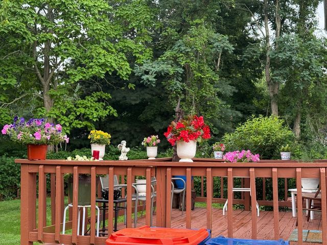 8 Fearing Hill Rd, Wareham, MA 02571