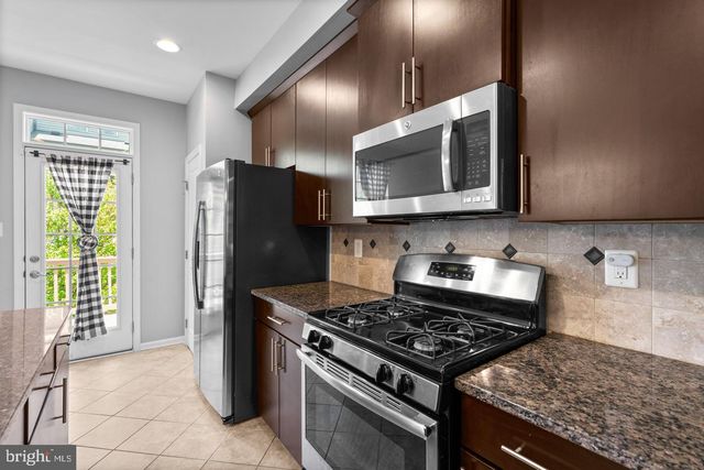 7204 WINDING HILLS DR, Hanover, MD 21076