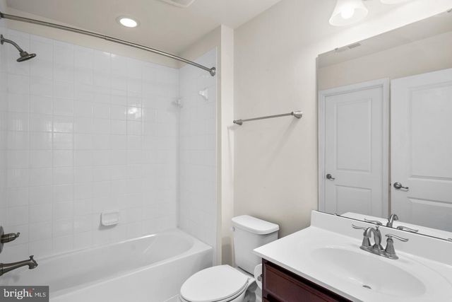 7204 WINDING HILLS DR, Hanover, MD 21076