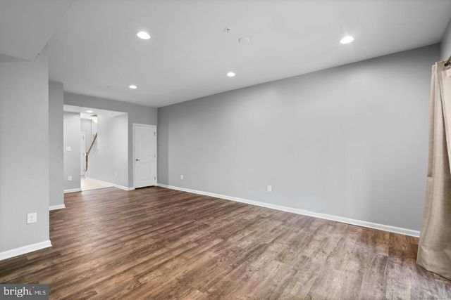 7204 WINDING HILLS DR, Hanover, MD 21076