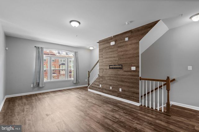 7204 WINDING HILLS DR, Hanover, MD 21076