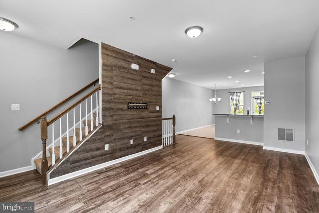 7204 WINDING HILLS DR, Hanover, MD 21076