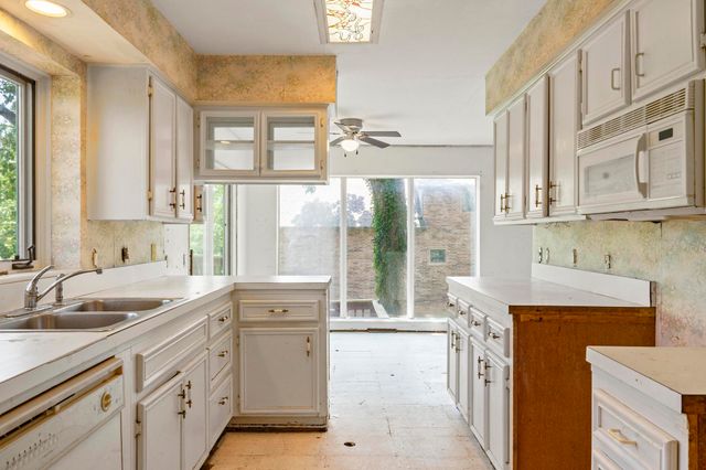 139 Lakeshore Drive, Kimberling City, MO 65686