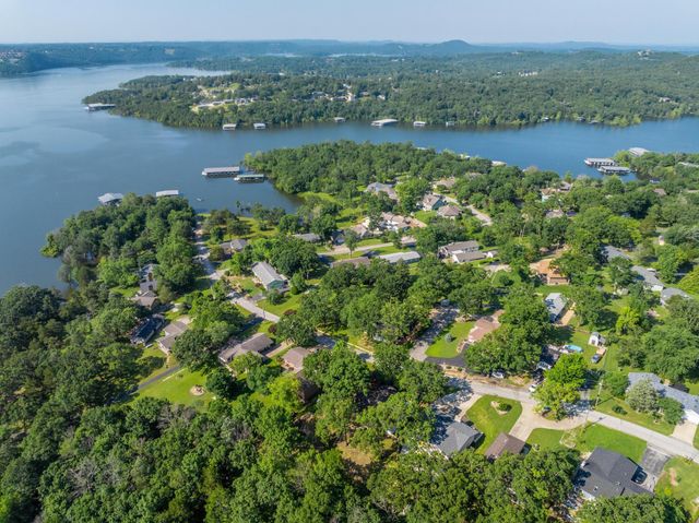 139 Lakeshore Drive, Kimberling City, MO 65686