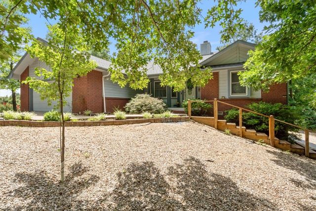 24 Brucker Drive, Bella Vista, AR 72715