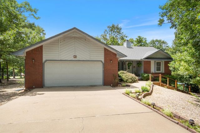 24 Brucker Drive, Bella Vista, AR 72715