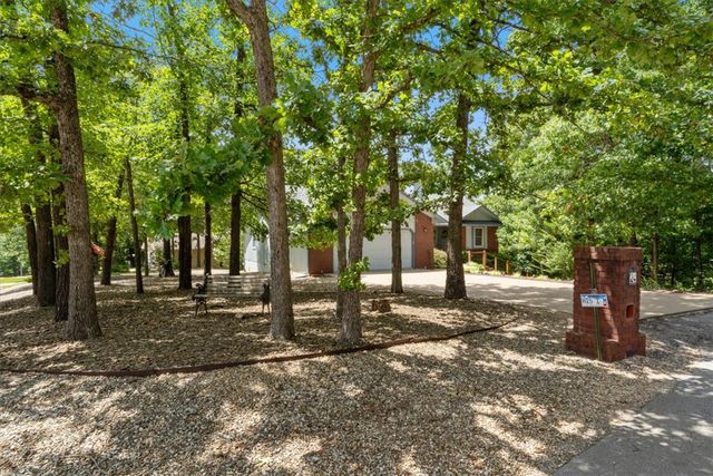 24 Brucker Drive, Bella Vista, AR 72715