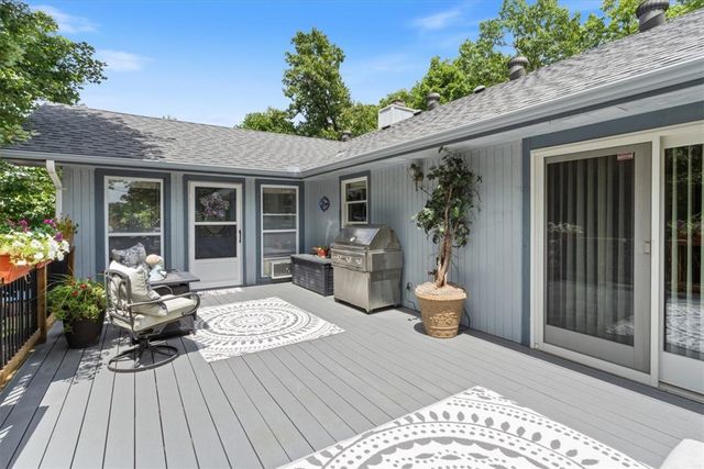 24 Brucker Drive, Bella Vista, AR 72715