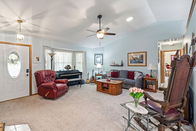 24 Brucker Drive, Bella Vista, AR 72715