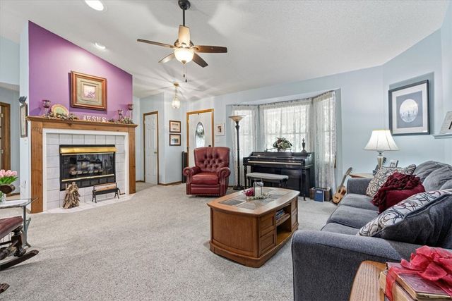 24 Brucker Drive, Bella Vista, AR 72715