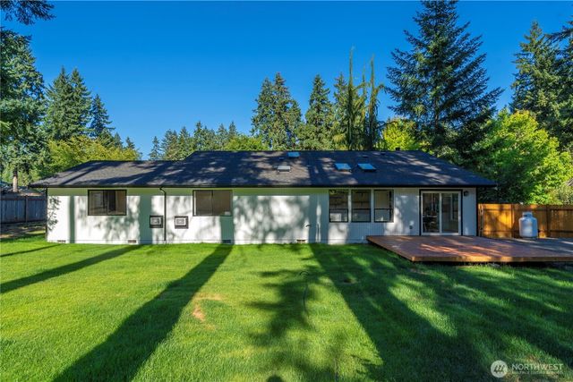 13820 72nd Avenue E, Puyallup, WA 98373