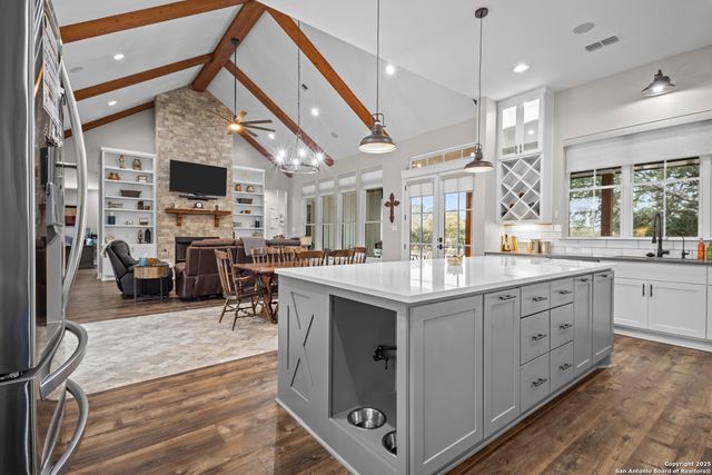 209 River Ridge, Boerne, TX 78006