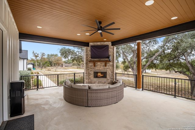 209 River Ridge, Boerne, TX 78006