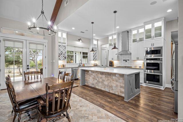 209 River Ridge, Boerne, TX 78006