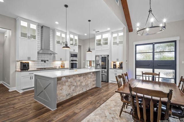 209 River Ridge, Boerne, TX 78006