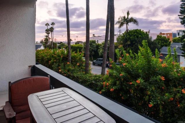 727 Sapphire Street 208, San Diego, CA 92109