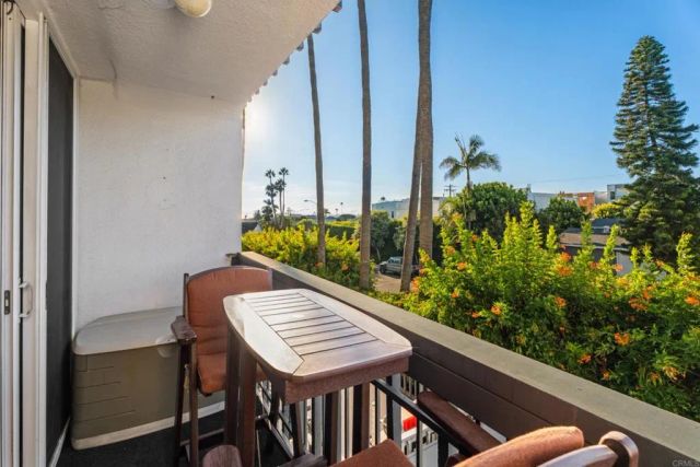 727 Sapphire Street 208, San Diego, CA 92109