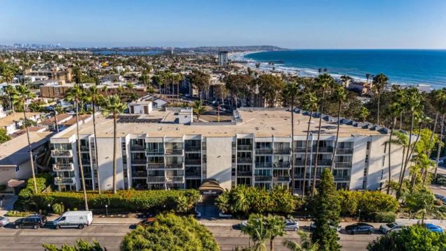 727 Sapphire Street 208, San Diego, CA 92109