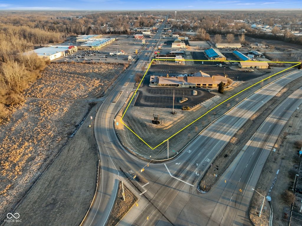 555 S Indiana Street, Mooresville, IN 46158