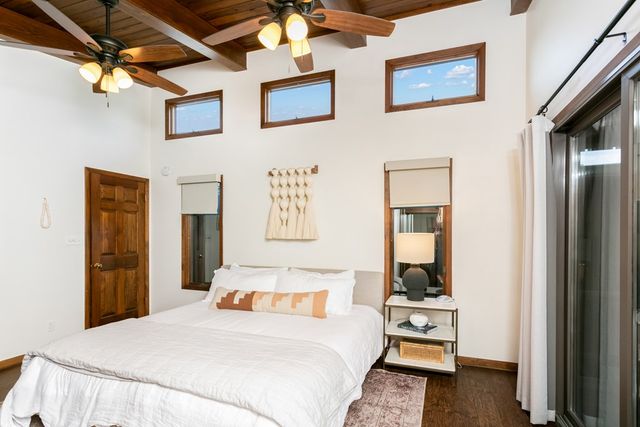 804 Henrietta St, Fredericksburg, TX 78624