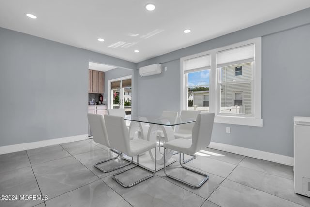 325 Roosevelt Avenue, Oakhurst, NJ 07755