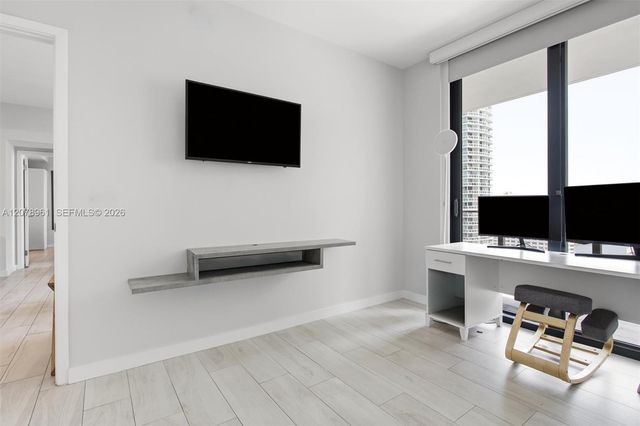1010 Brickell Avenue 2102, Miami, FL 33131