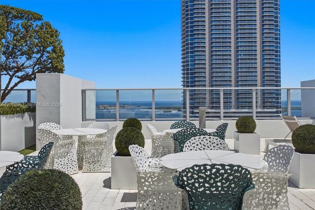 1010 Brickell Avenue 2102, Miami, FL 33131