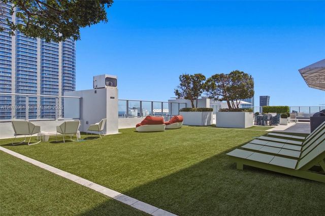 1010 Brickell Avenue 2102, Miami, FL 33131