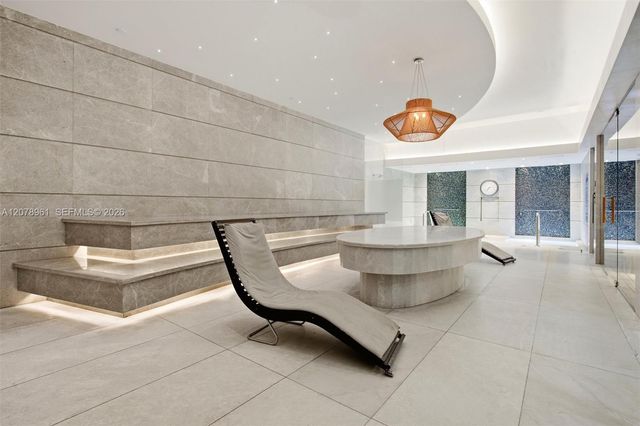 1010 Brickell Avenue 2102, Miami, FL 33131