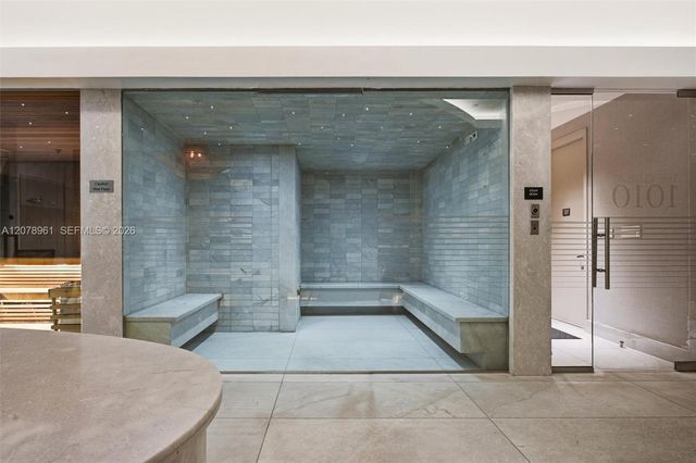 1010 Brickell Avenue 2102, Miami, FL 33131