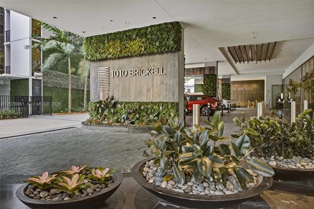 1010 Brickell Avenue 2102, Miami, FL 33131