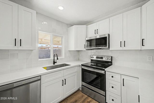 17843 N 35TH Avenue, Phoenix, AZ 85053