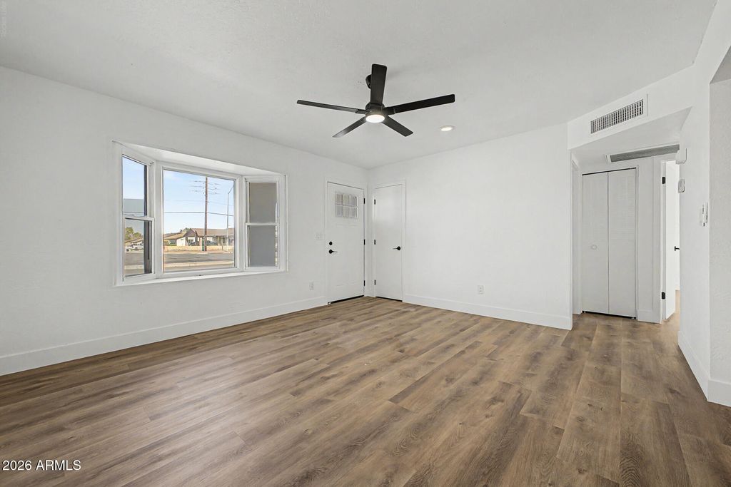 17843 N 35TH Avenue, Phoenix, AZ 85053 — photo 2