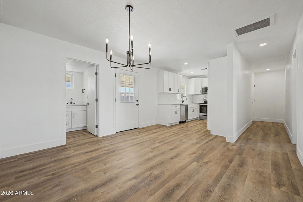17843 N 35TH Avenue, Phoenix, AZ 85053 — photo 4