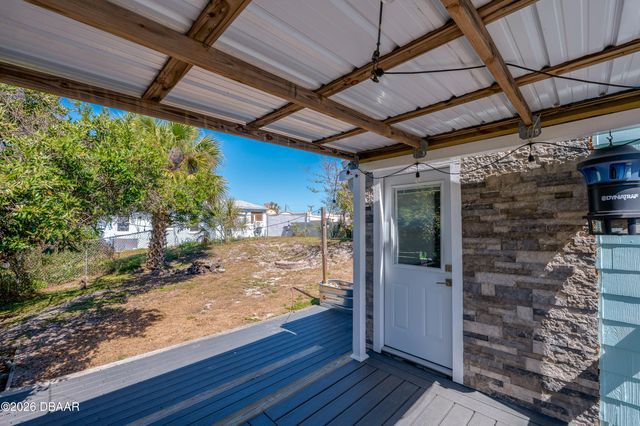 415 Poinsettia Road, Daytona Beach, FL 32118