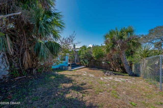 415 Poinsettia Road, Daytona Beach, FL 32118