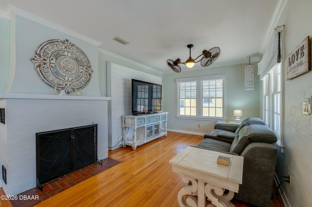 415 Poinsettia Road, Daytona Beach, FL 32118