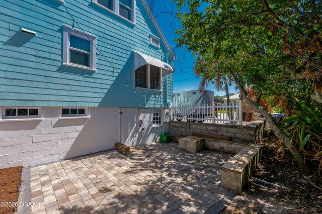 415 Poinsettia Road, Daytona Beach, FL 32118