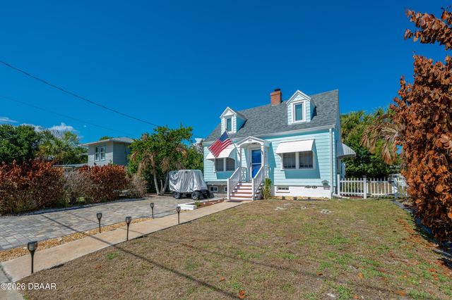 415 Poinsettia Road, Daytona Beach, FL 32118